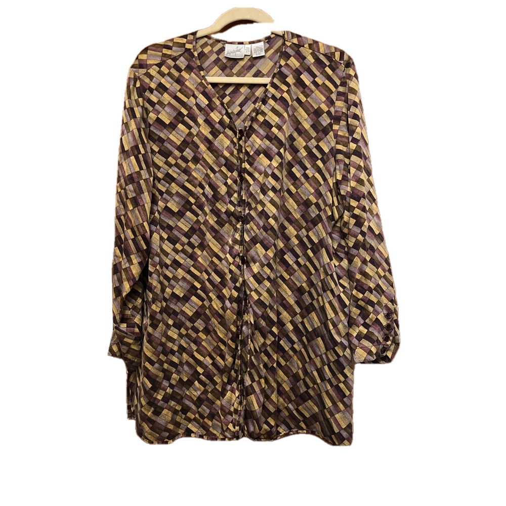 Silk Jacqueline Ferrer Women’s Silk long sleeve blouse . 18W.          L4